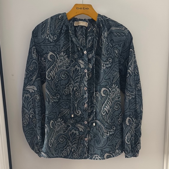 MICHAEL Michael Kors Tops - Michael Kors Blue, Navy & White Paisley Button-Up Blouse